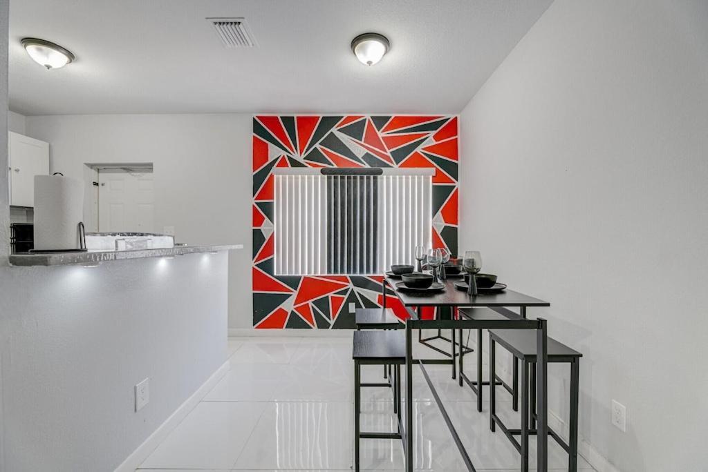 Deco Drive Miami • Near Hard Rock Stadium • South Beach • Wynwood エクステリア 写真